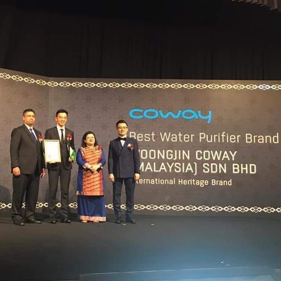 CowayKerja's tweet photo. Congratulations to Coway!! We are the Winner of Highest International Heritage Brand - Best Water Purifier Brand!! 🙂
(Further improved from Regional Brand) ~ Asia Halal Brand Award 2019 ~

#Ahba2019
#Coway
#HighestHeritageBrand
#CowayMalaysia https://t.co/oDyIOzvhDj