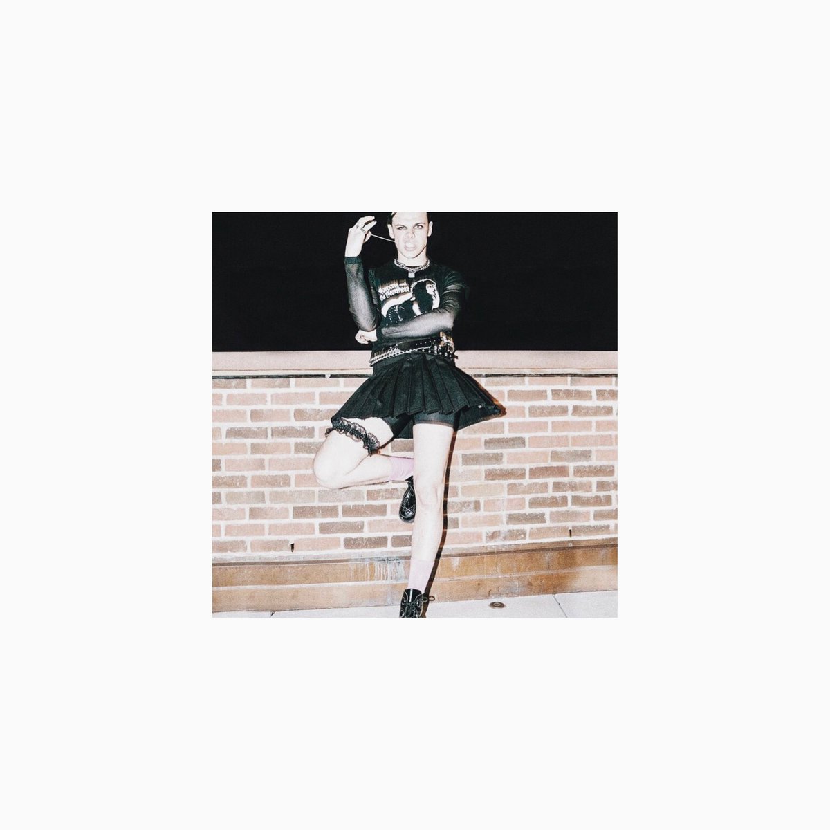 ⠀⠀⠀“  Ala-ka-fuckin-zam. “ 

⠀⠀ ⠀⠀gender roles who ?