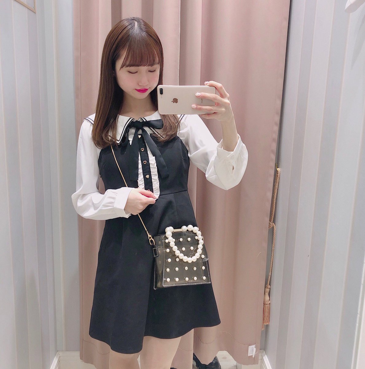 Evelyn Evelyn ラフォーレ原宿 Staff Coordinate ラインセーラーブラウスに 原宿限定 フリルキャミワンピースを 合わせてみました 原宿店のみ 10 000以上のお買い上げで ノベルティーをプレゼント 是非店頭にてご覧下さい 今なら 均一