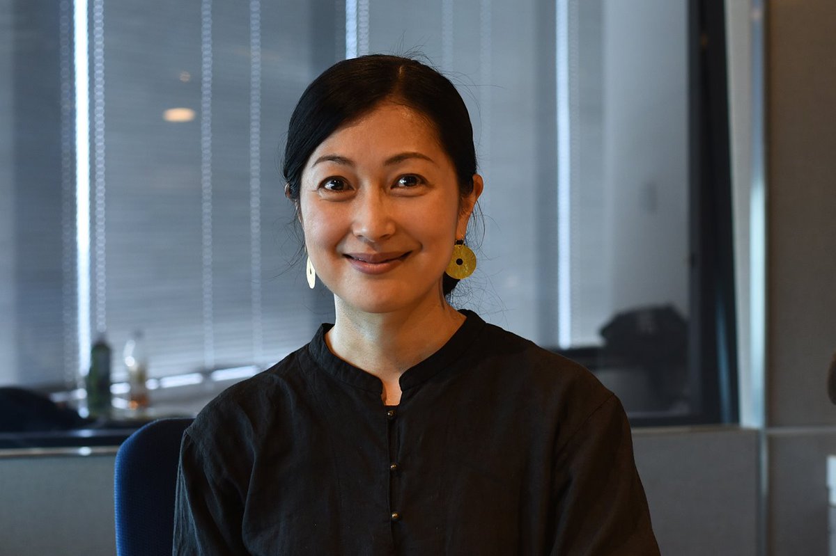 J Wave Radio Switch Radio Switch 12月14日 23時の放送には 女優 鶴田真由 ロングインタビュー むかしの口承 言い伝えや 神話などをモチーフに さまざまな場所で朗読をおこなっている鶴田真由が 声で言葉をつむぐ 1時間 聞き手は