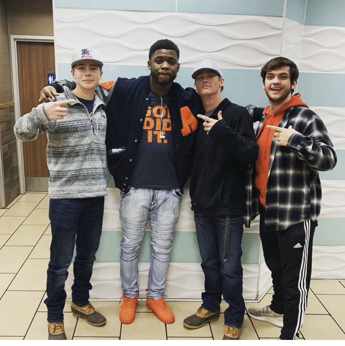 DidApparel's tweet photo. Thanks to Boobe Whitlow for supporting the movement￼ #Goddidit https://t.co/7F6C16DFTg