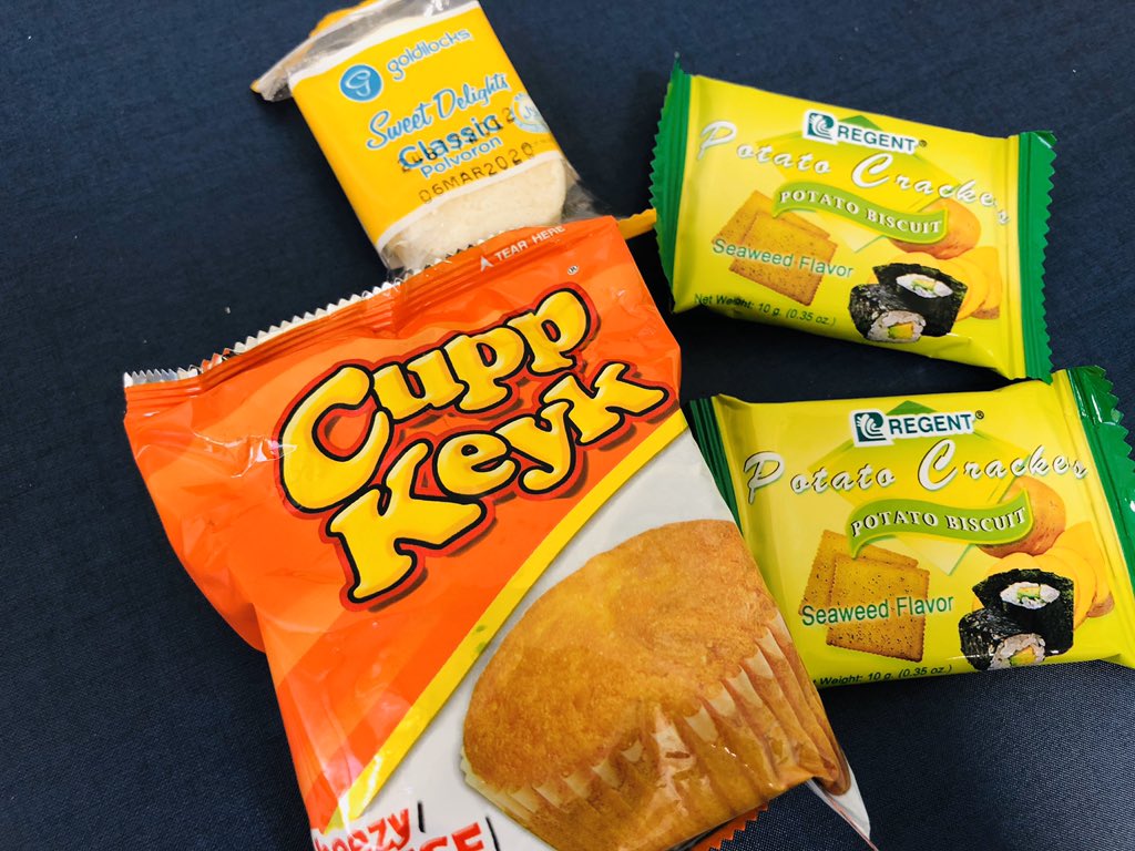 lavleeferlenssi's tweet photo. My #SnackToday is #MadeInPhilippines ๐ต๐ญ #BusogLusog #MyHealthMyWealth #PinoySnack #LifeInDoha #BuhayOFW ๐ these made me awake in a gloomy rainy afternoon ๐ง https://t.co/xTC2bgTrSK