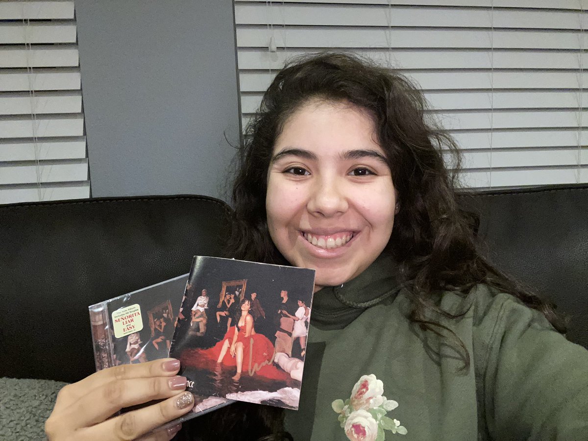 I got it and it’s signed by the one and only @Camila_Cabello👸🏻🤯💘 #RomanceOutNow