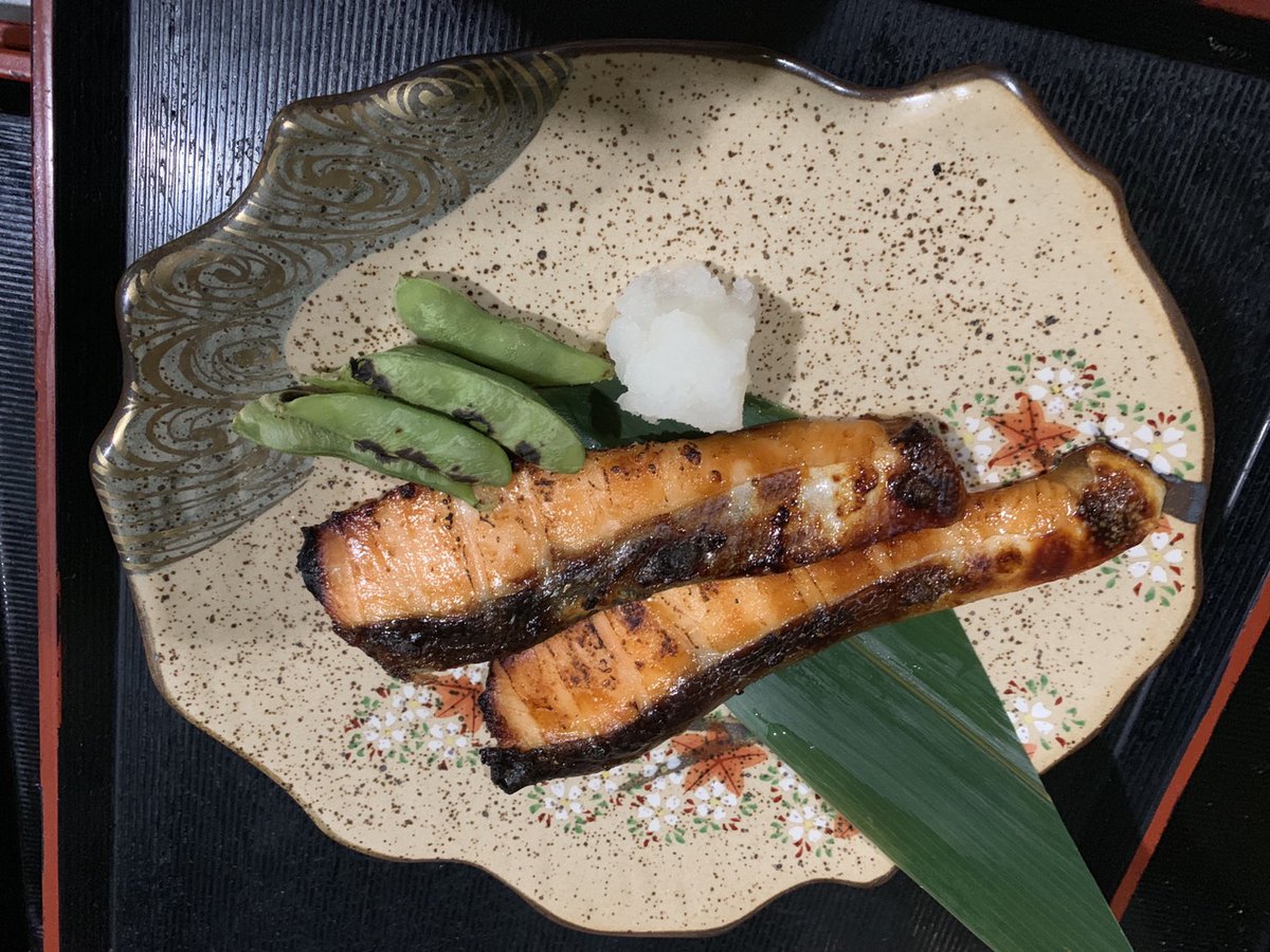 ট ইট র 居酒屋 北陸王 品川 イーストワンタワー 店 12 9 月 本日夜のオススメメニュー なめまろ 銀鮭吟醸漬け 鰤大根 金目鯛 フグの唐揚げ 刺身 カキフライ 菊姫 純米酒 直送 旬 刺身 メンチカツ 鯖江 地酒 品川 居酒屋 北陸王 接待