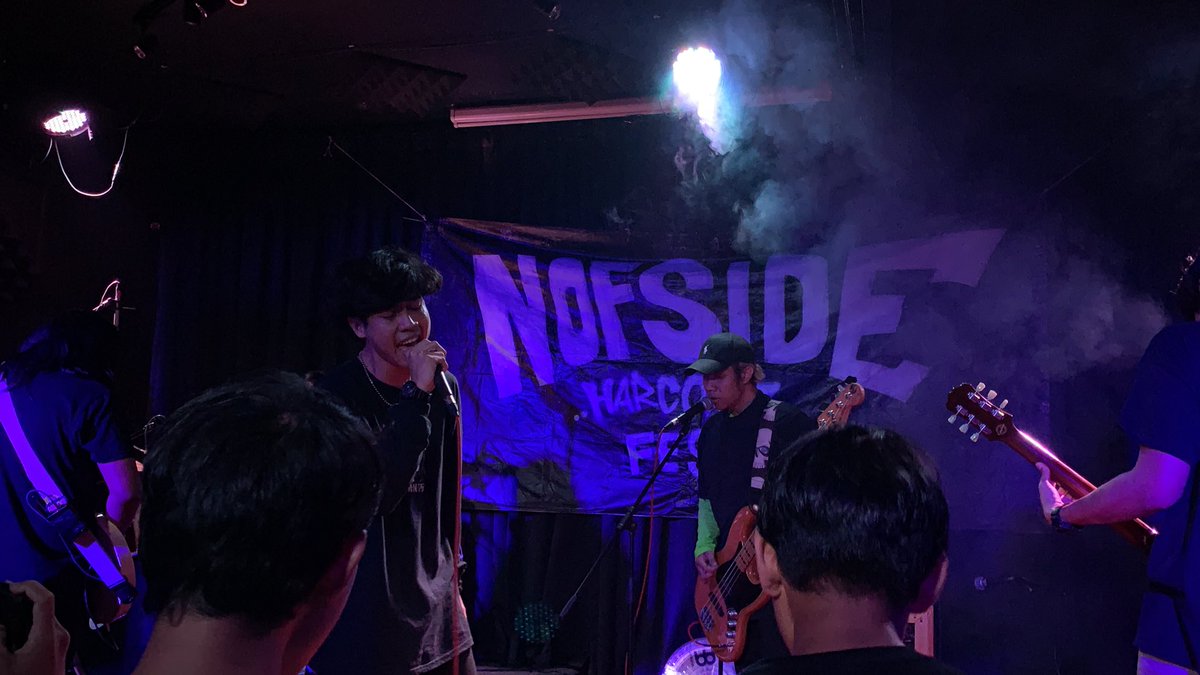 servantsmy's tweet photo. Happy 1st anniversary Nofside!!! Thanks Ipoh! We had a really good time there!! We also would like to thank Izmal of @transitionsmy for filling in on bass & thank you @khairijamel for helping out!! #srvnts #srvnts2k19 #howlg #nofsidehardcorefest2019 https://t.co/1DsEqq3XG3