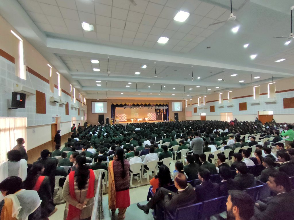 DC_Ranchi's tweet photo. A quiz competition was also organized there.
@RadioCityShanvi beautifully moderated the event.
Ranchi let's step out of your home & #GoVote. Let's make our children's effort go worth.
@ceojharkhand
@rmray
@tweetmittal
@DDC_Ranchi
#RanchiVotes
#ChunavJatra
#VoteParv https://t.co/0ay64YeUJC