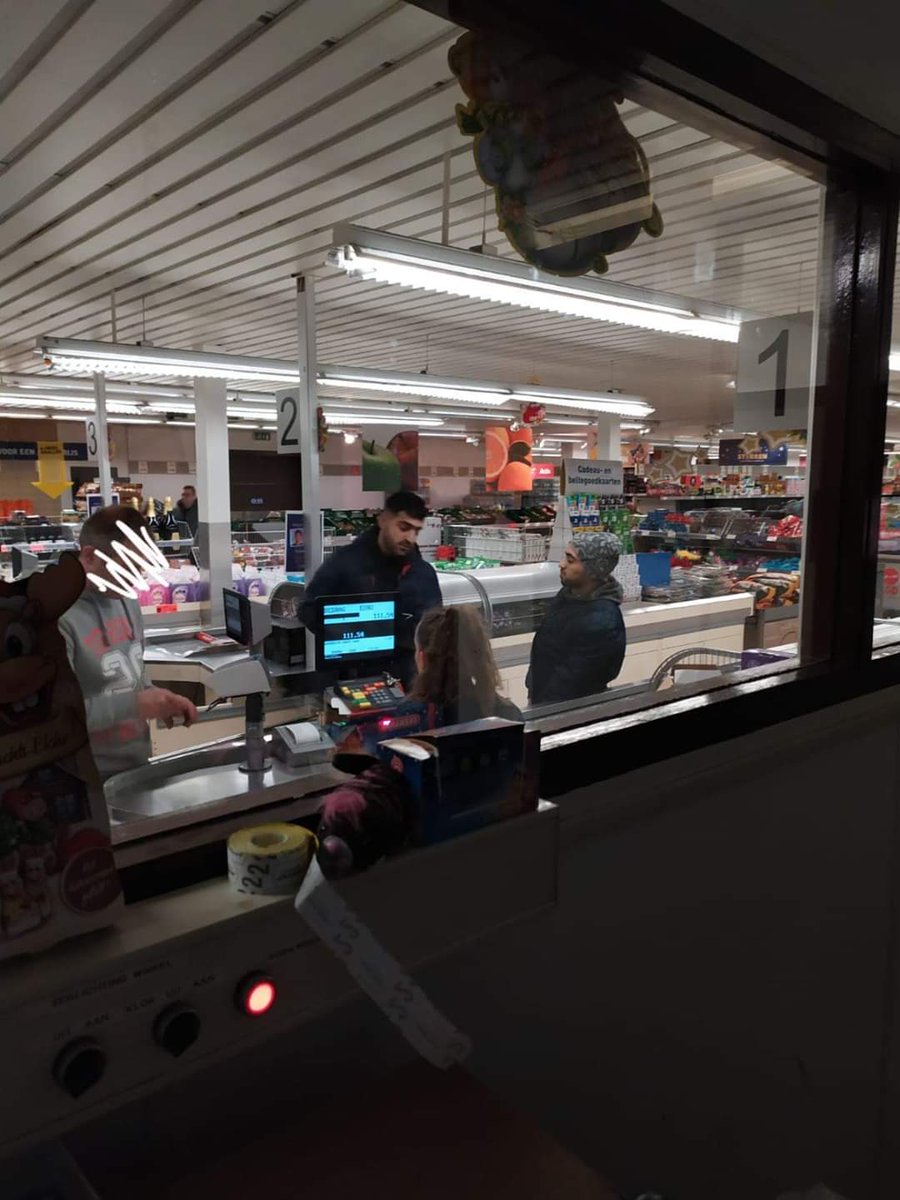 3 overvallen in in 2 dagen tijd mogelijk werk van deze 2 hyena's....