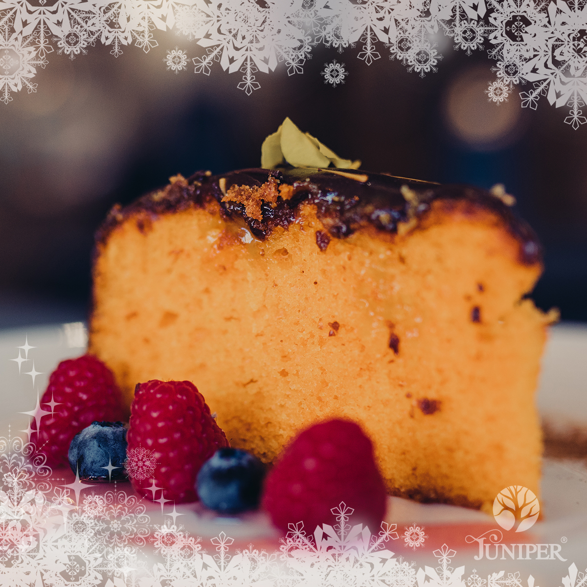 Nothing says #Christmas quite like #Cake!
Our renowned #chocolateorange gateau; #orange sponge &amp; curd, enrobed in #darkchocolate w/ a drizzle of orange #chocolate ganache. Perfect to pair w/ one of 10 #barista #coffees, 10 #teas or #hotchocolate!
🎅🍰
🥇 of 30 #Hale #Restaurants!