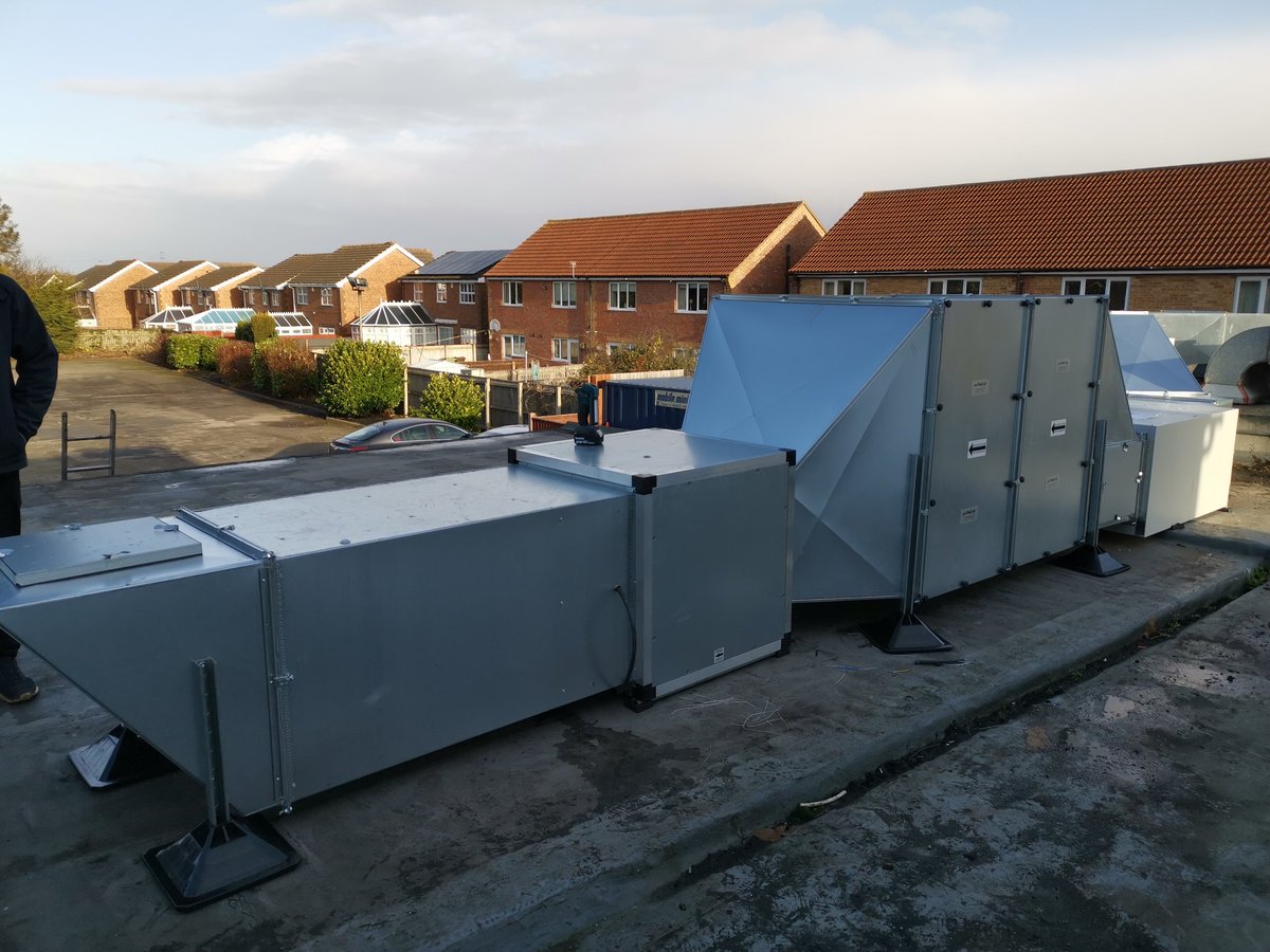bondfabs's tweet photo. Phase 2 complete for The Farmhouse in Grimsby #kitchenextraction #commercialkitchen #ventilation #stainlesssteel #extractioncanopy #commercialkitchenextraction #extractfan #purifiedair https://t.co/L5uwrxxqQV