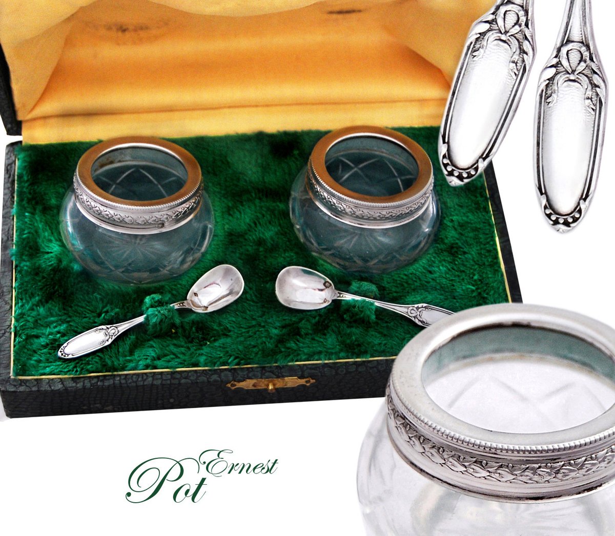 Dubarrysilver's tweet image. Excited to share the latest addition to my #etsy shop: Boxed French Sterling Silver and Cut Crystal Open Salt Cellars &amp;amp; Spoons etsy.me/2YtMOqW #housewares #condimentset #box #spoons #saltspoon #saltcellars #glasscellars #mountedglass #saltandpepper