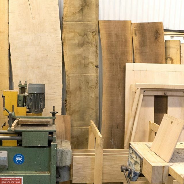 Big slabs lining the walls of our workshop today. From left to right: London Plane, English Sycamore, European Oak, English Walnut, and some maple WIP on the right there. ift.tt/2DWENBs