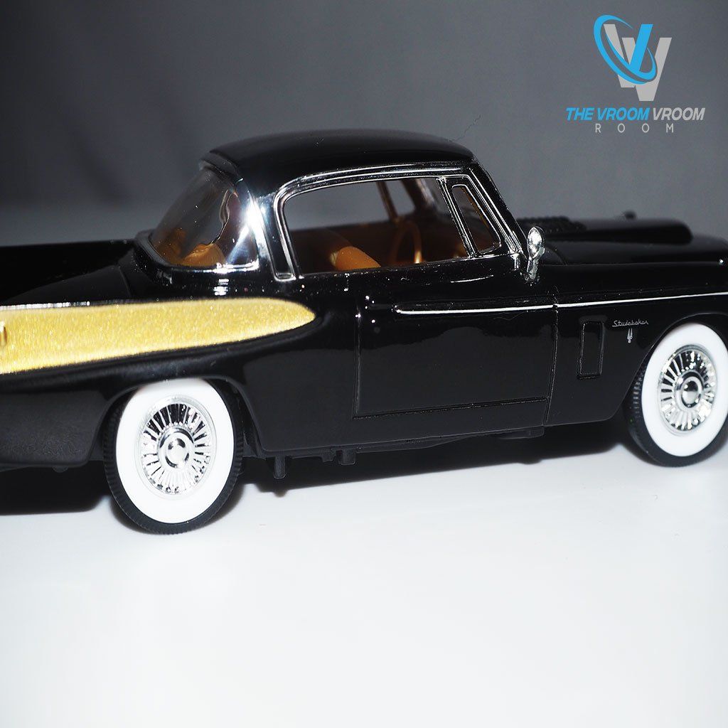 TheVroom_room's tweet photo. #diecast
#hotwheels
#diecastcars
#diecastcar
#Diecastcollector
#diecastcollectors
#picoftheday
#diecastphotography
#diecaster
#diecastporn
#thevroomvroomroom
#diecastpic
#diecastcollection
#diecastmodel
#diecastaddict
#diecastlovers
#roadsignature
#Scale
#diecastdaily
#diecastpic https://t.co/CktIC8b7OU