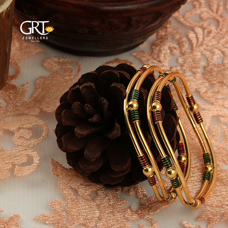22K Gold Emerald Bangle From GRT Jewellers - South India Jewels