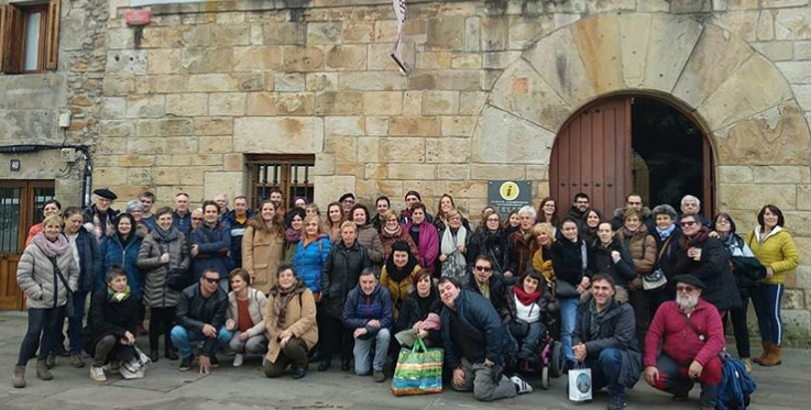 TaupaMugimendua's tweet photo. Larunbatean #mintzalagunak Durangon elkartu ginen! Egun pasa ederra, esperientzia ahaztezinak elkarrekin.
* Albistea: https://t.co/2innUd67A8
#TUtikGUra ongi etorri mintzalagunon mundura!
https://t.co/LE8RvSIWWl https://t.co/rTnyv1Fdgu