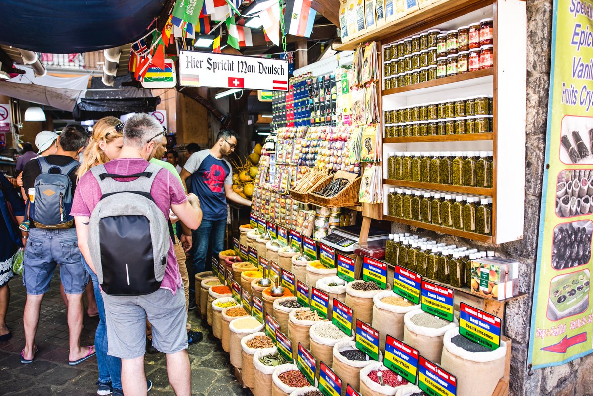 Experience the influence of the Spice Trade at the Port Louis Market where the stalls are overflowing with colours and spices such as cinnamon, cassia, cardamon, ginger and pepper. 
#Mauritius