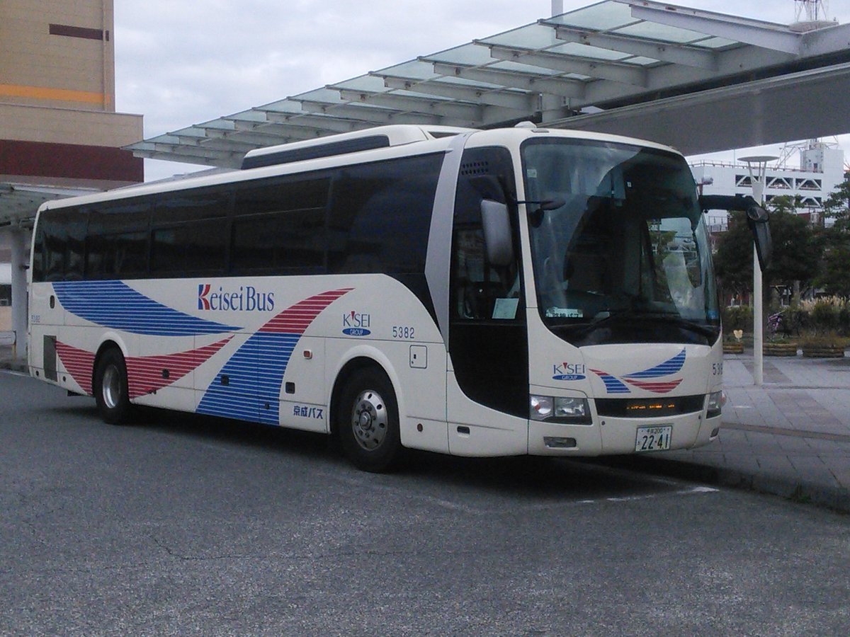 Urotankedeiko Auf Twitter ﾜﾀｸｼも成田空港から沼津 新富士方面のバスに３回乗車しました １回目は新富士駅まで ２回目は東名御殿場ｉｃまで ３回目は沼津駅まで 1 2回目は東名の渋滞で時間かかりましたが ３回目は順調にいきました