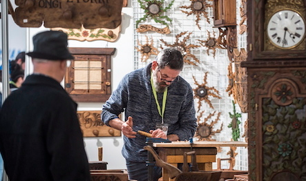naiz_info's tweet photo. Más de 28.000 personas visitan la feria de artesanía Euskal Denda https://t.co/uuX34bau2U #54DA #OsorikDA https://t.co/WRulmDQdcG