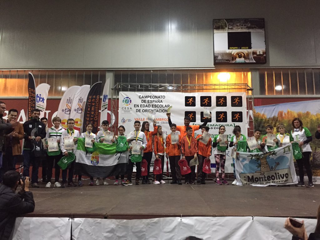 CandiSnchez's tweet photo. 🥈Subcampeones de España de Orientación por centros escolares en categoría #Alevín 🧭 

#CECEO2019 | #Hervás | @FexoExtremadura |CEIP Ntra.Sra de la Soledad (Aceuchal) | @fedo_org https://t.co/qCyQsLvWr1