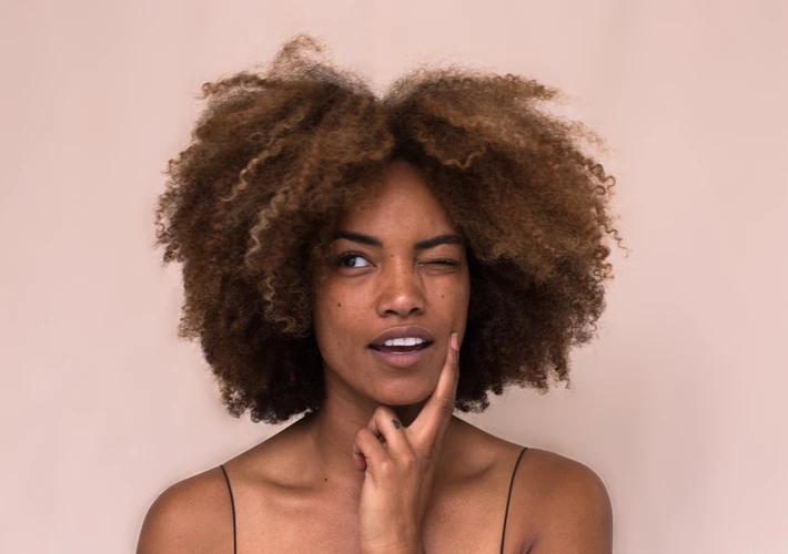 onsensecret's tweet photo. We've all heard the benefits to using a daily moisturizer, but are you using it correctly? Here's what you need to know to do take care of your face correctly. #JapaneseSkinCare https://t.co/JwcMMJaiT2 https://t.co/IaxKDHGvUk