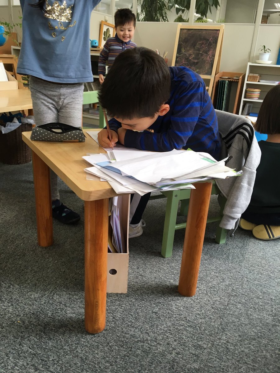 MSTokyoCedar's tweet photo. Whittling away at some unfinished projects before the start of Winter Break. #MSTresponsibility #MSTcreativity #MSTsunshine https://t.co/8LWjgjJvpL