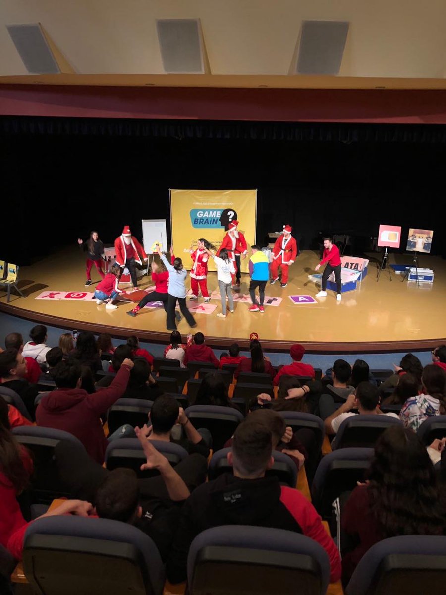 SaferGamblingCY's tweet image. #GAMEBRAiN στο σχολείο @XenionEducation 👩‍🏫

➡️ Μέσω των διαδραστικών και ψυχαγωγικών παιχνιδιών, οι μαθητές είχαν την ευκαιρία να ενημερωθούν για τους κινδύνους της ενασχόλησης με το στοίχημα κ τα τυχερά παιχνίδια.

Περισσότερες πληροφορίες:
🔎 responsiblegaming.gov.cy