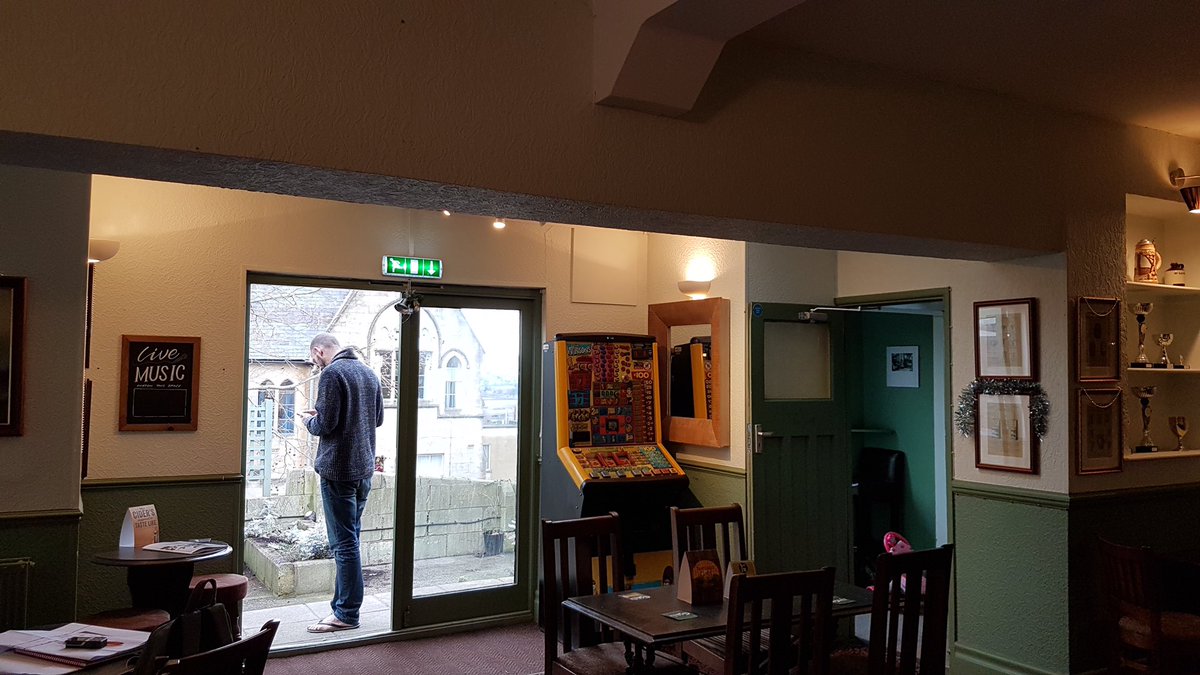 DMP_Cardiff's tweet photo. ๐On the first day of Christmas.....๐
The Claremont in Bath for @punchpubs which we completed back in February this year.
Before and after photos of this newly transformed unique and edgy pub interior.
#ukpubs #interiordesign #punchpubs #pubdesign #bathpub https://t.co/HI6yAeDesT
