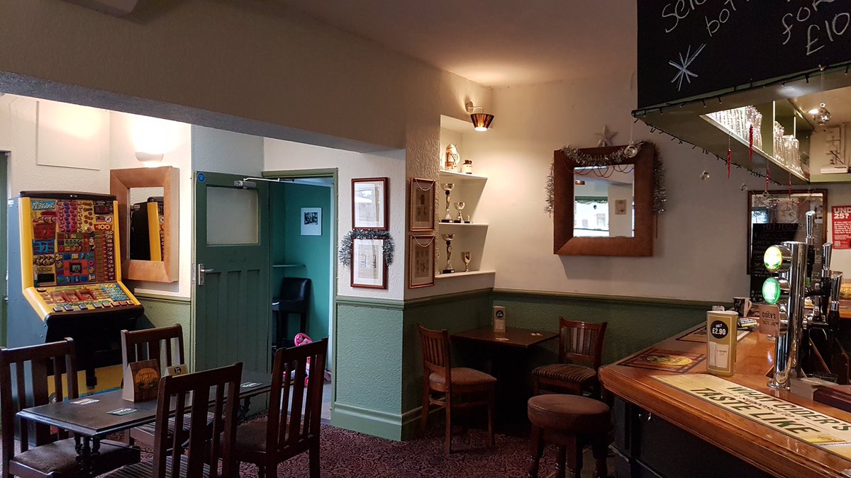 DMP_Cardiff's tweet photo. ๐On the first day of Christmas.....๐
The Claremont in Bath for @punchpubs which we completed back in February this year.
Before and after photos of this newly transformed unique and edgy pub interior.
#ukpubs #interiordesign #punchpubs #pubdesign #bathpub https://t.co/HI6yAeDesT