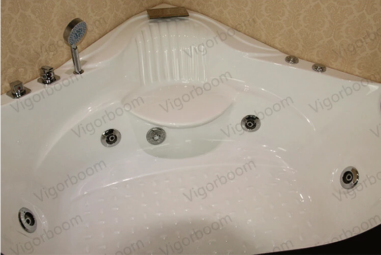 hellovicky_y's tweet image. Ghana whirlpool double massage corner bathroom bathtub with seat 
more views:lnkd.in/fk2SBpj
#bathroom #bathtub #sanitary #toilet #shower