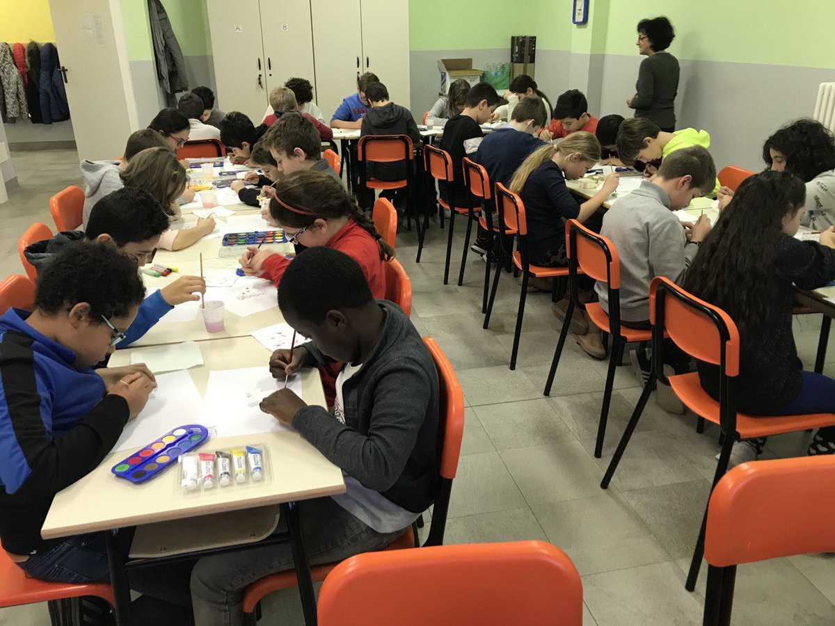 DanielaStella_'s tweet image. Le quinte di @Ic_Viguzzolo insieme per il nostro mercatino!!!!