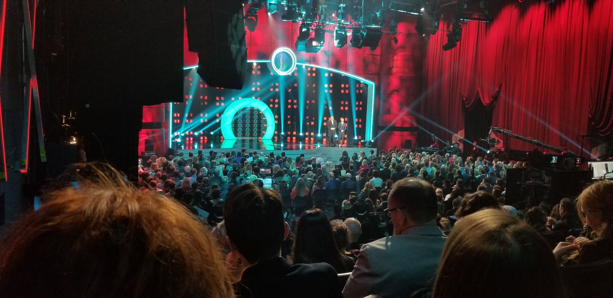 medhathanbali's tweet photo. Notre série Mouvement Deluxe reporte pas un, mais DEUX Oliviers dont "Série Web humoristique de l'année"! Très fier de faire parti de ce projet!😀 #GalaOlivier 
@RadioCanadaInfo @TELETOONLANUIT #humourqc https://t.co/9YbpFxXxHX