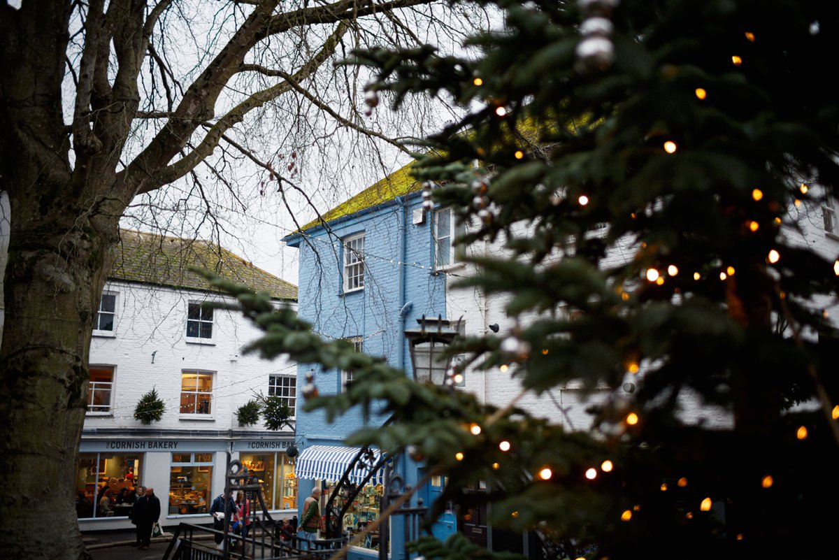 Lantic Bay Holidays (@bay_lantic) on Twitter photo What an amazing <a href="/Fowey_Christmas/">Fowey Xmas Market</a> it was! We loved meeting so many people, and seeing all the amazing things that Cornish producers have to offer. Here are our first snaps from the weekend... What an amazing <a href="/Fowey_Christmas/">Fowey Xmas Market</a> it was! We loved meeting so many people, and seeing all the amazing things that Cornish producers have to offer. Here are our first snaps from the weekend...