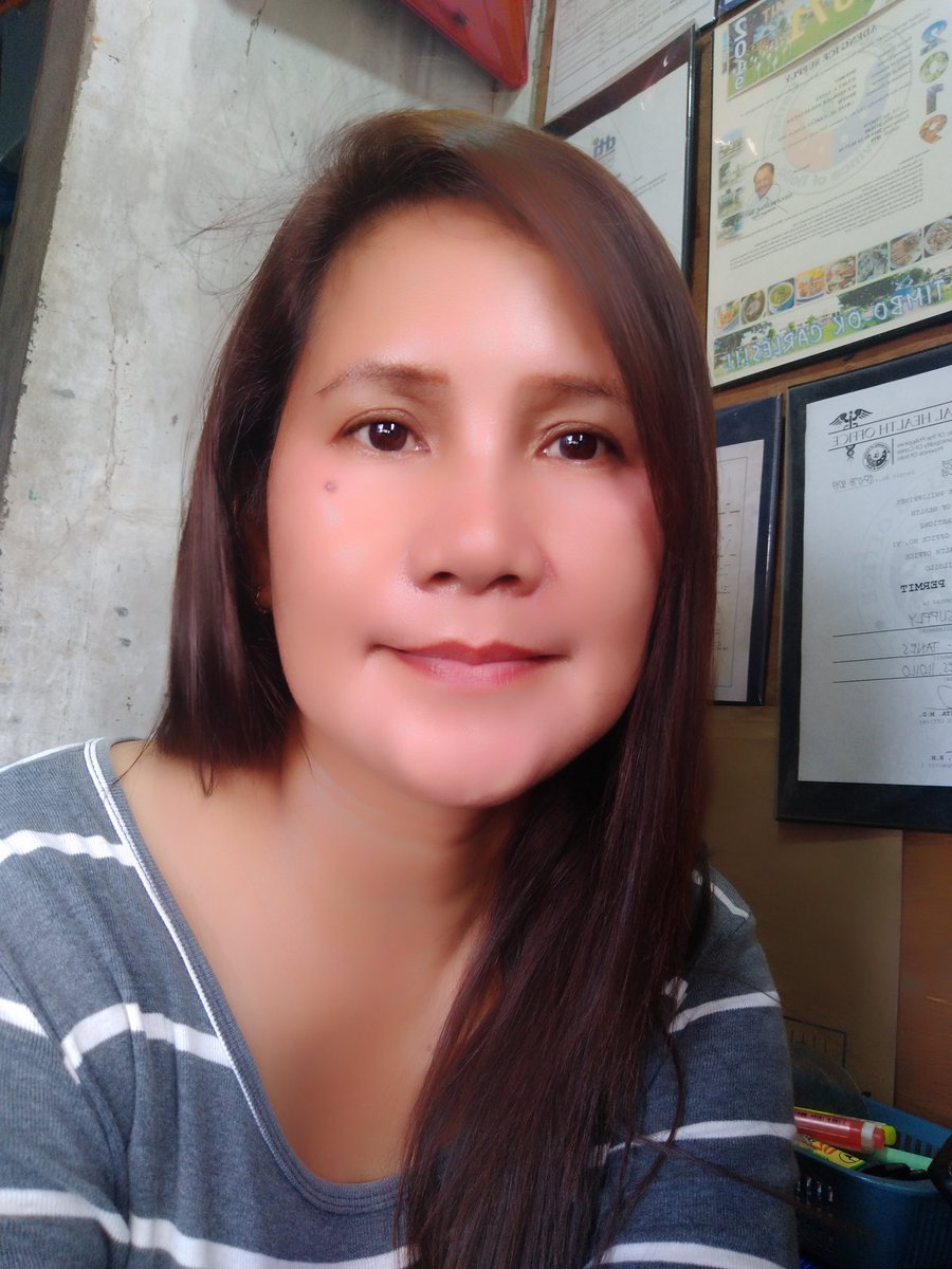 julz_albin's tweet photo. Minsan gusto m magselfie kapag bored ka.......😂😭😂hayz kalokha.......😁😁😁 https://t.co/44ADd2ebUV