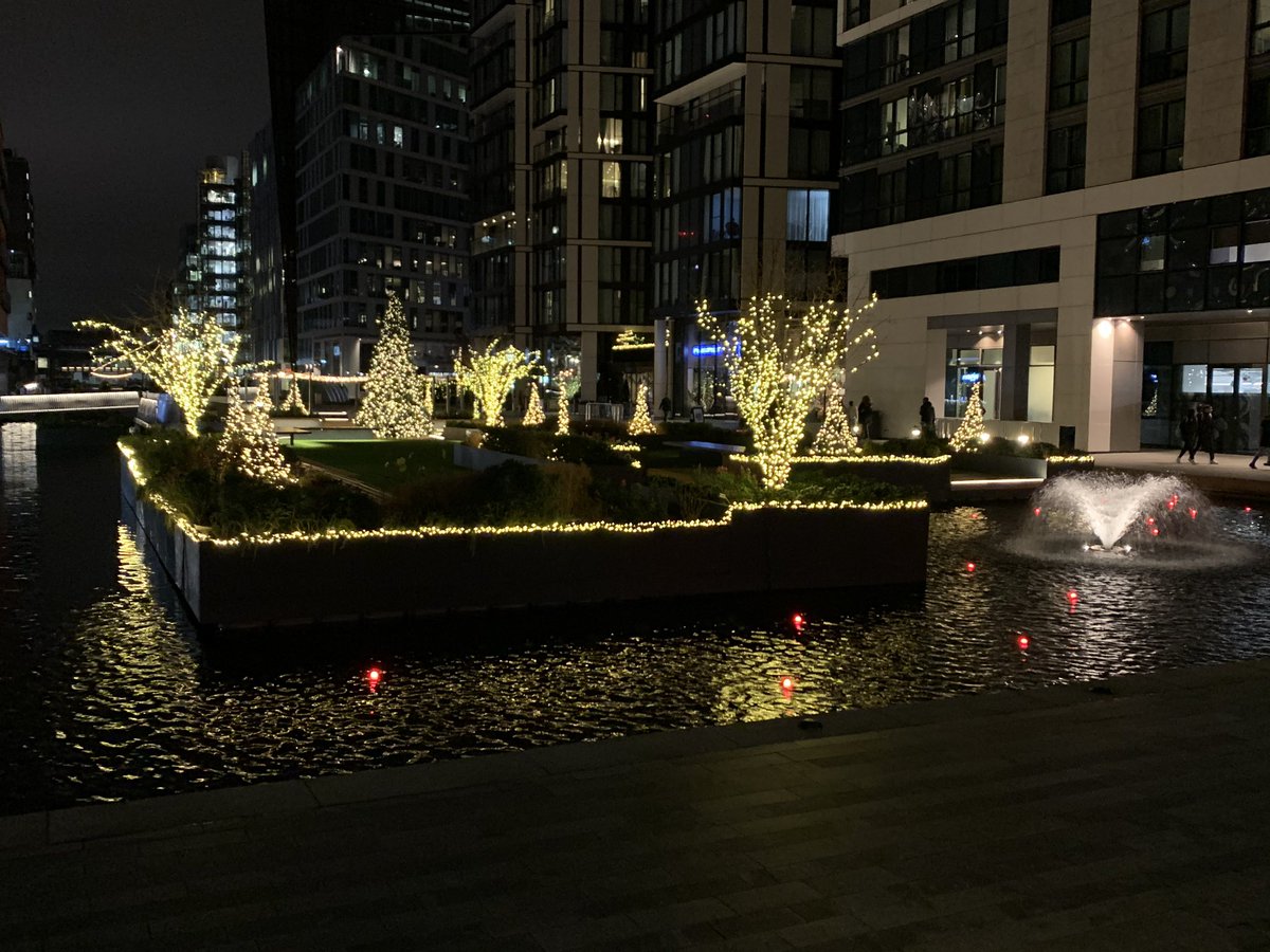 Whilst in London at the weekend we went back to one of our projects at #MerchantSquare #Paddington and we have to say it looks just as beautiful at night as it does in the day. We love the festive lights! #festivity #floatingpark #London #planter #streetfurniture #benches
