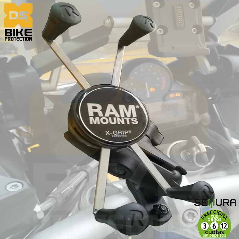 🔝 Soporte Móvil anclaje RAM 🔝
✅Anclaje Universal - Disponible en nuestra web 👉 #DSBIKEPROTECTION
.
➡️➡️ dsbikeprotection.com/en/motorcycle-…
.
#BMWMOTORRAD #YAMAHA #motor_aventure #XT1200Z #SuperTénéré #supertenere1200 #ducatimultistrada #triumphintheworld #triumphtiger #triumphexplorer