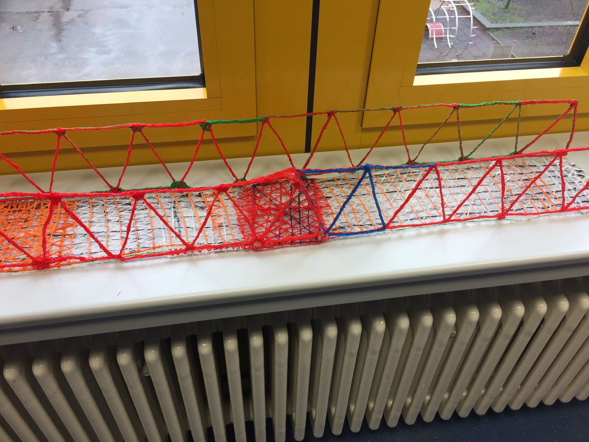 dirk_m_schulz's tweet photo. #Junior #Ingenieure: #Brückenbau mit #3D Stiften Grüße @mint_ec @MNU_BUND @zdiNRW @ruetgersstiftg https://t.co/XqmMfTq4ce