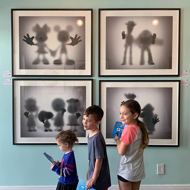 Posted by @tagfinearts It’s our last day here in Miami Beach - pop by to see the Gone Series before we’re gone!
.
.
.
#INKartfair #inkartfairmiami #inkmiami #IFPDA #miamiartweek #collectprints #TAGFineArts #SebastianBurdon #Woody #BuzzLightyear #Disney #… ift.tt/36gUMq3