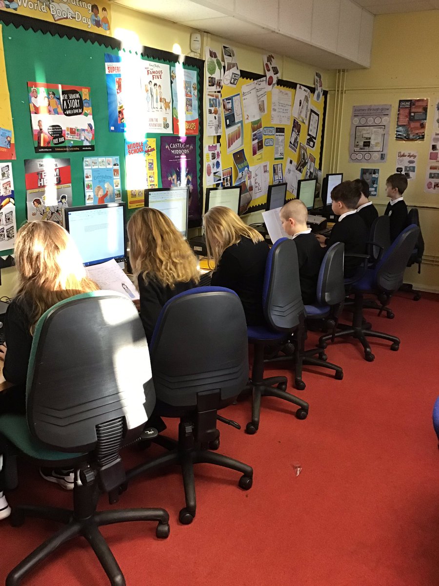 MissReillyIWBS's tweet image. Typing our stories today #digitallearning #applepages #MSword