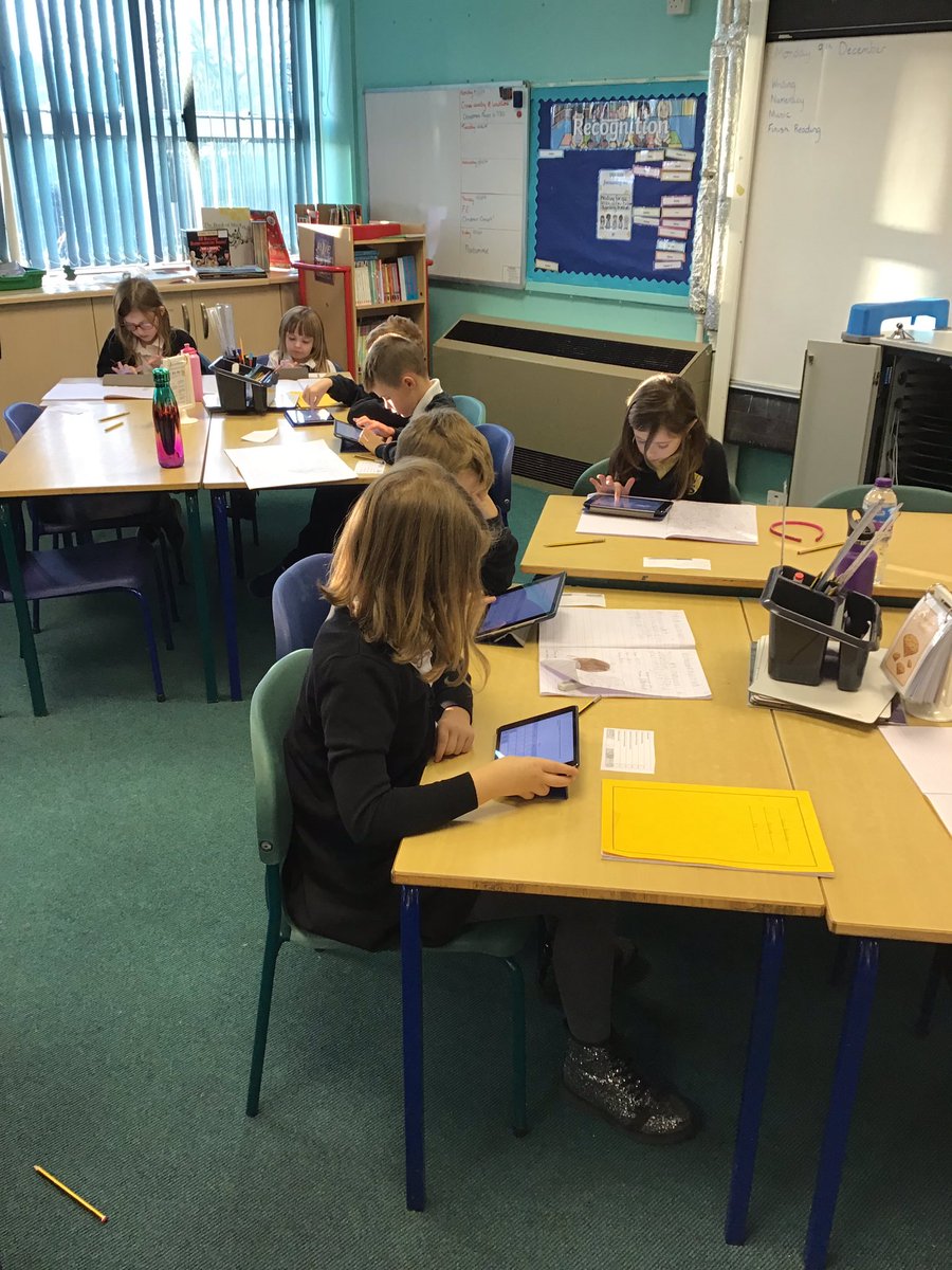 MissReillyIWBS's tweet image. Typing our stories today #digitallearning #applepages #MSword