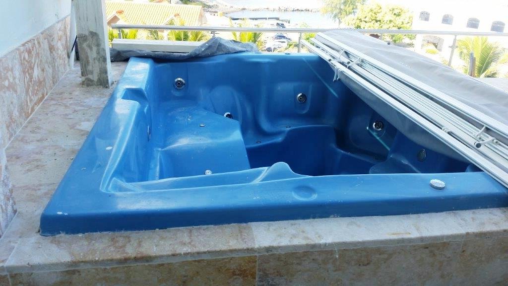 CARIBBEAN FIVE STARS - En la Bahía de Cofresi (frente a Ocean World) - Directamente al lado del mar - Vista fantástica - Terraza privada con jacuzzi - Ascensor privado WE BUILD 130 LUXURY APARTMENTS 
Armando Rodríguez del Valle +1 (809) 419-6655
caribbean-five-stars.com