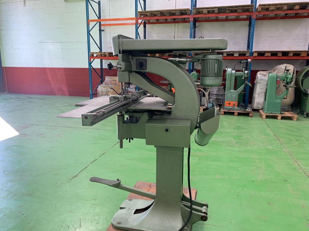 Multigraphic_SL's tweet image. Perforadora de Doble Cabezal HANG 106DT  1500€

#usedprintingmachine #usedprintingequipment #usedprintingpress #usedprintingmachinery #printing #printingpress