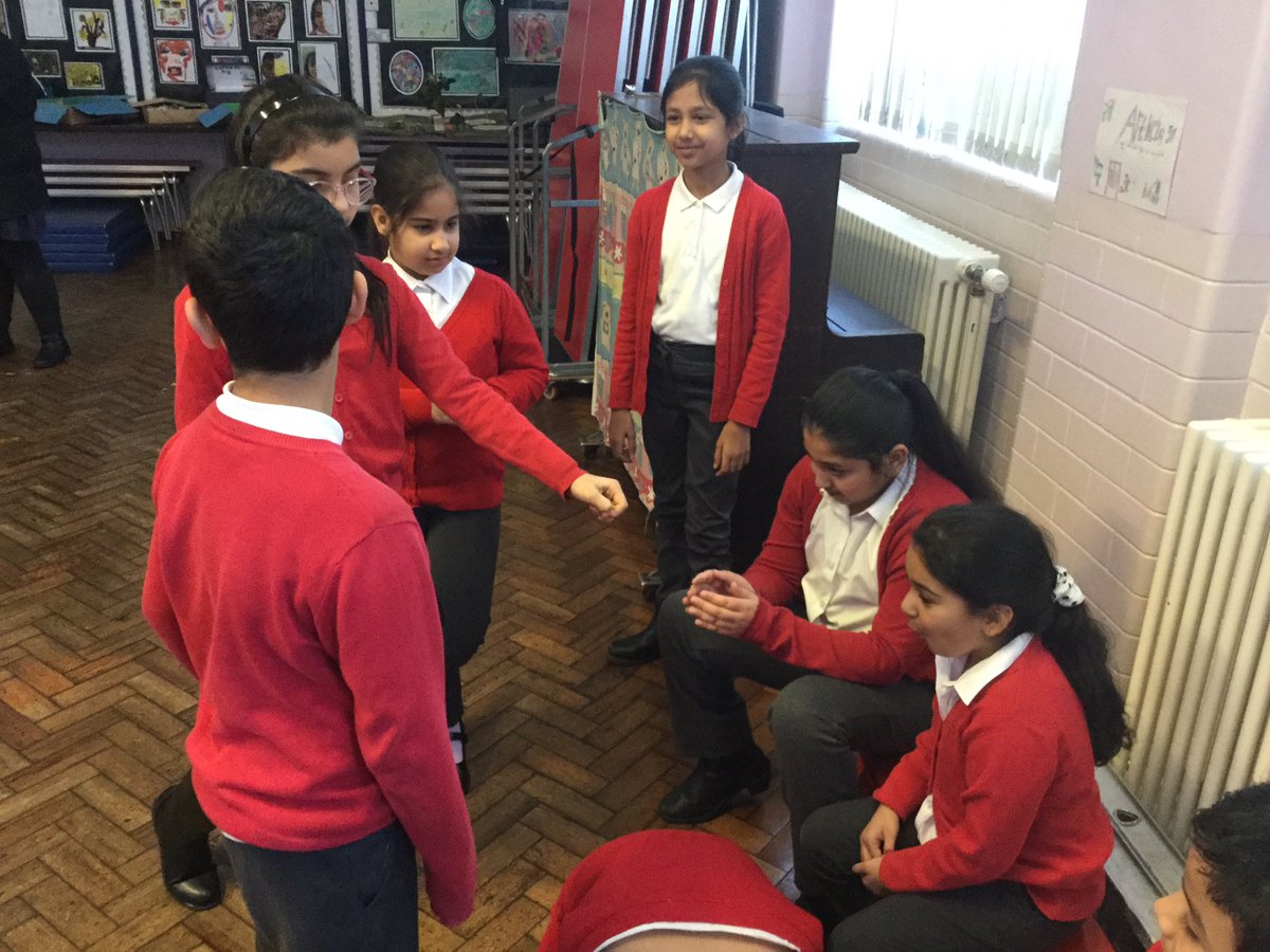 LeighPrimary's tweet photo. Year 4 attended a workshop provided by the old Rep theatre in preparation for Thursday’s performance of the ‘Snow Queen’. They looked at stage directions and took part in creating their own freeze frames to tell part of the story.
#oldrep #snowqueen #Year4 https://t.co/jWPTBFeZve