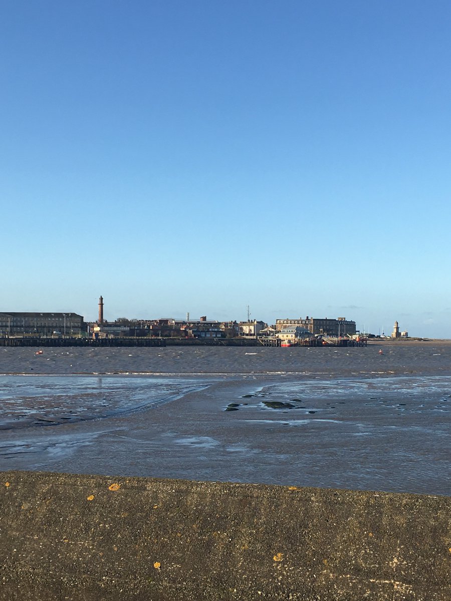 ThistleLouise's tweet image. Gorgeous day in Knott End for this morning’s canvass before heading across to Fleetwood for more door-knocking. #electionweek #getbrexitdone #voteconservative #lovefleetwood