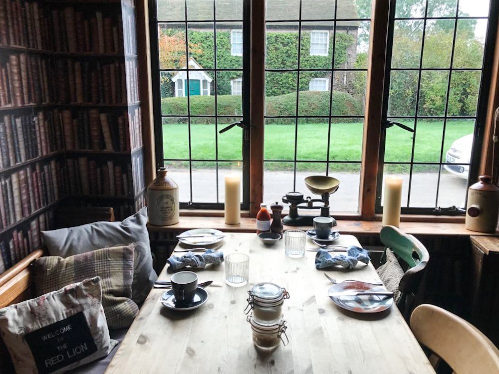 ⭐️ON THE 10TH DAY OF CHRISTMAS...⭐️

WIN a meal for 2 at The Red Lion in #Stodmarsh <a href="/RLatStodmarsh/">Red Lion Stodmarsh</a> 🍴

To enter the competition:
- FOLLOW us.
- RT this tweet.

A name will be drawn and announced every day, every evening.

For more details: bit.ly/2Lm5rrC