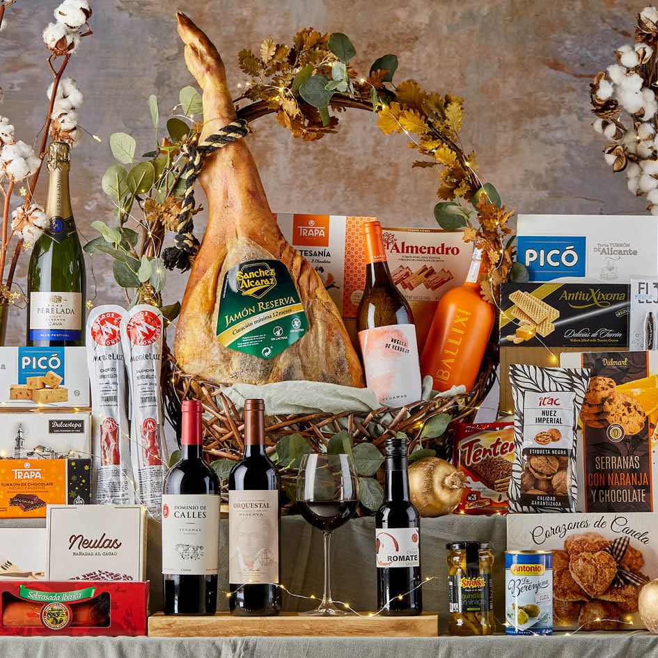 Visita nuestra tienda cestasmiro.com y encuentra una amplia selección de cestas, lotes y baúles de gran calidad y precios.
Pide ya y olvídate de las prisas de última hora.
#exclusivasmiro #vilavins #ibiza #eivissa #distribuidores #bebidas #navidad #cesta #christmas #xmas