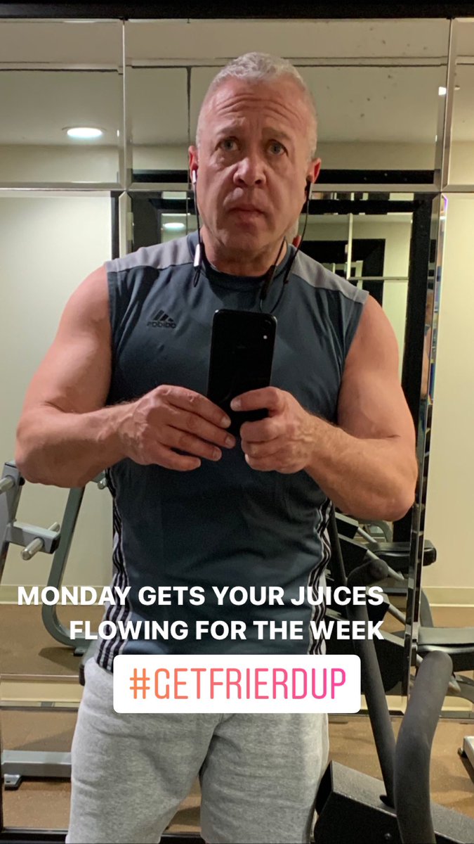 coby_frier's tweet photo. #garyveechallenge  #getfrierdup #mondaythoughts https://t.co/wpyjuFbjqv