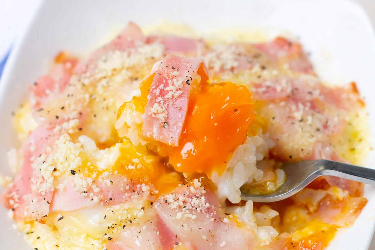 電子レンジで簡単！「カルボめし」が濃厚で絶品すぎる！！