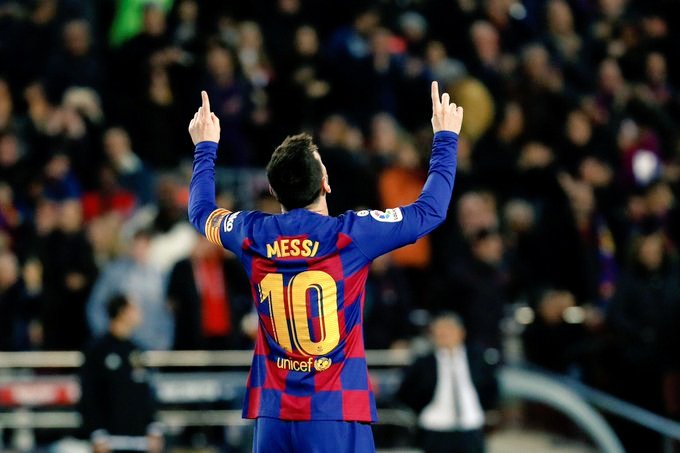 nahiyansays's tweet photo. Long Thread: An AC Milan fan from my country wrote this about Leo Messi a year ago. Have a read if you've time. https://t.co/8JeZkHmjDi
