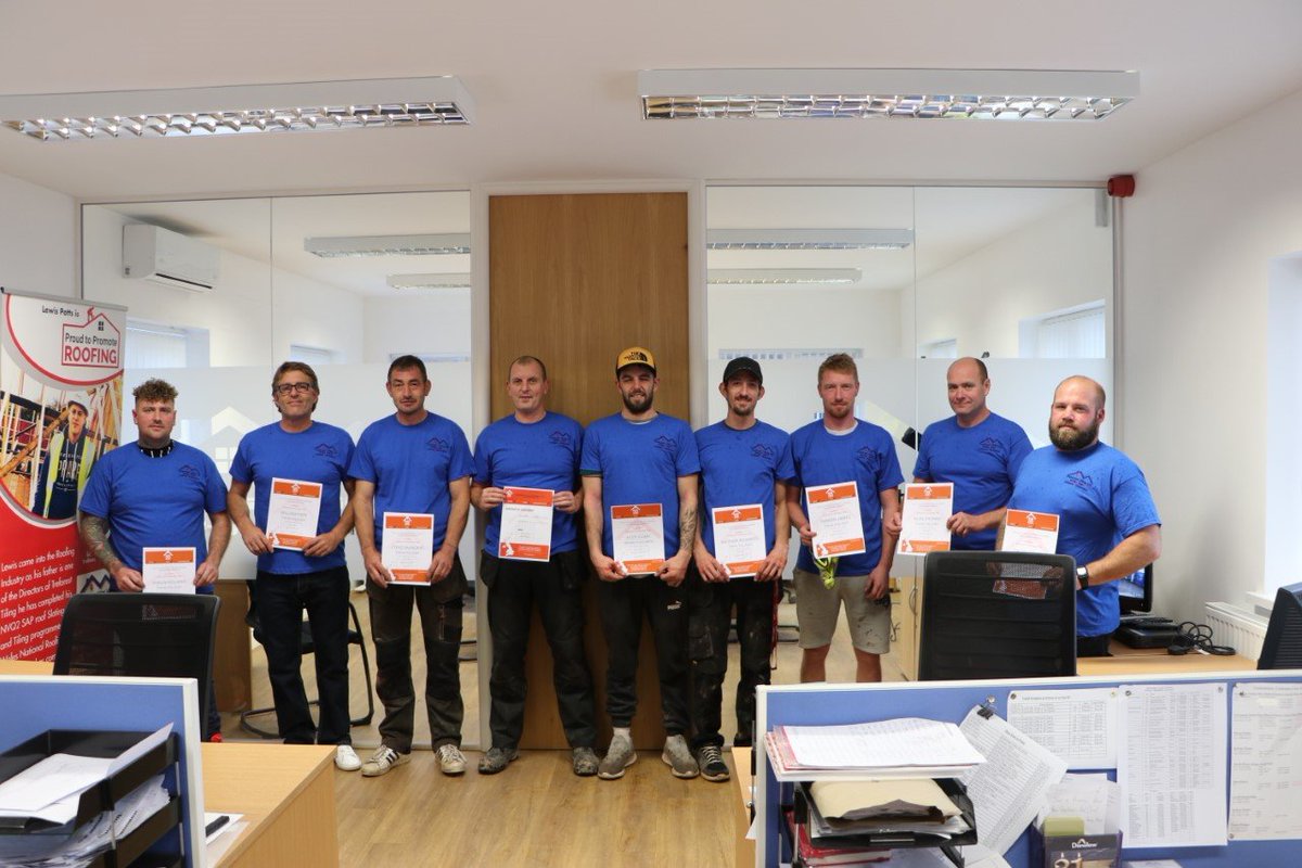 RoofCERT's tweet image. Treforest Tilling Ltd took their #RoofCERT Technical Knowledge Test and they all passed! They are one step closer to being fully accredited. To start your accreditation journey just like @TreforestTiling head to roofcert.co.uk/home/more/how-…

#skills #NFRC #ukroofing #roofing