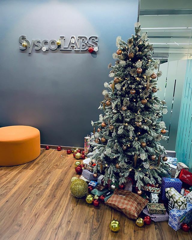 chaminBW's tweet photo. Christmas at SyscoLabs

#christmasdecor #secretsanta #christmastree #christmasgifts #santaclaus #decor #sysco #syscolabs #syscolabssl https://t.co/HdGBWCv1ba https://t.co/rn6Dv3wF3M