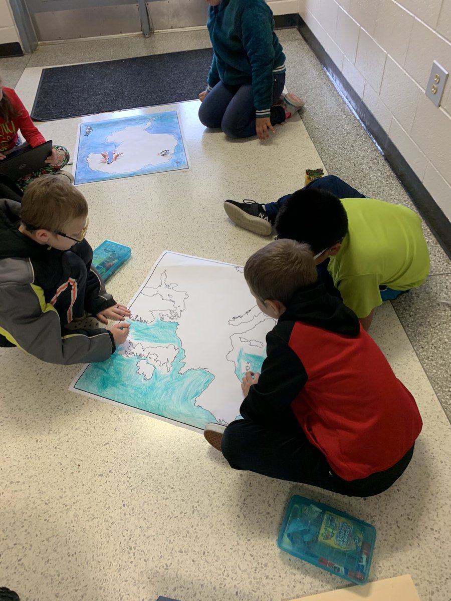 BrownWKE's tweet photo. Ss working on the maps for our coding project! #lex1leads #codetothefuture #pack608 @WhiteKnollElem https://t.co/FgbkLoHnAA